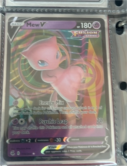 2021 Pokémon #113 Mew V — front