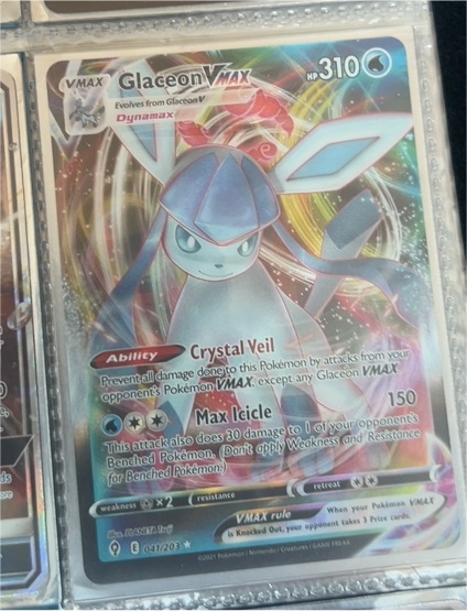 2021 Pokémon #041 Glaceon VMAX — front