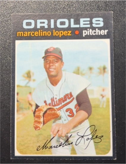 1971 Topps #137 Marcelino Lopez Baltimore Orioles — front