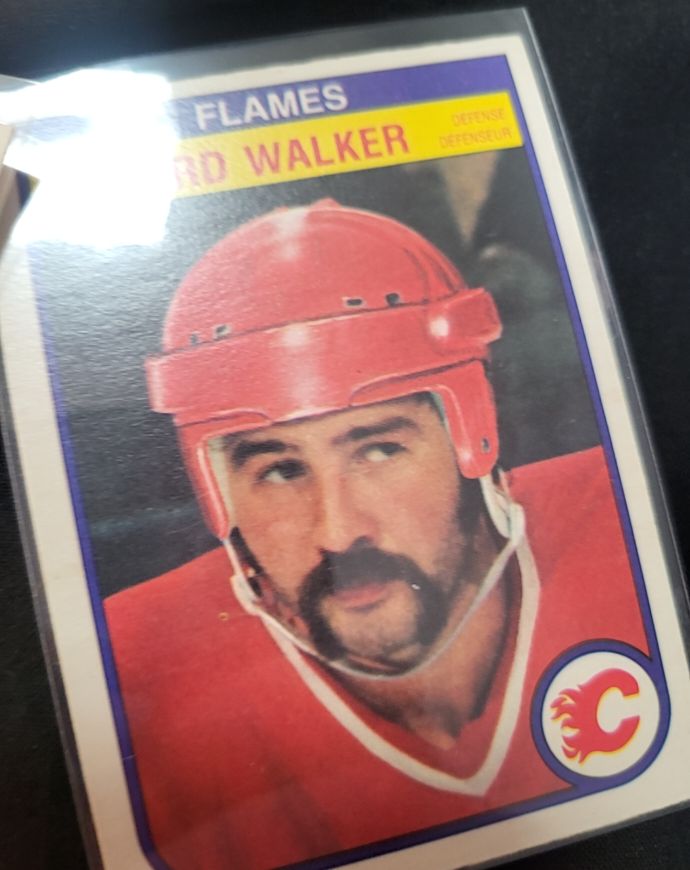1982-83 O-Pee-Chee #59 Howard Walker — front