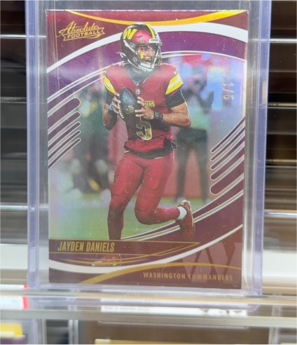 2025 Panini Absolute #44 Jayden Daniels — front