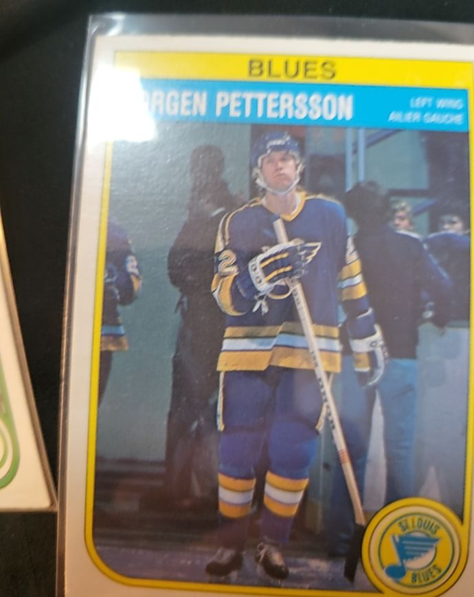 1984-85 O-Pee-Chee #189 Jorgen Pettersson — front