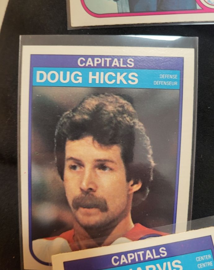 1982-83 O-Pee-Chee #365 Doug Hicks Washington Capitals — front