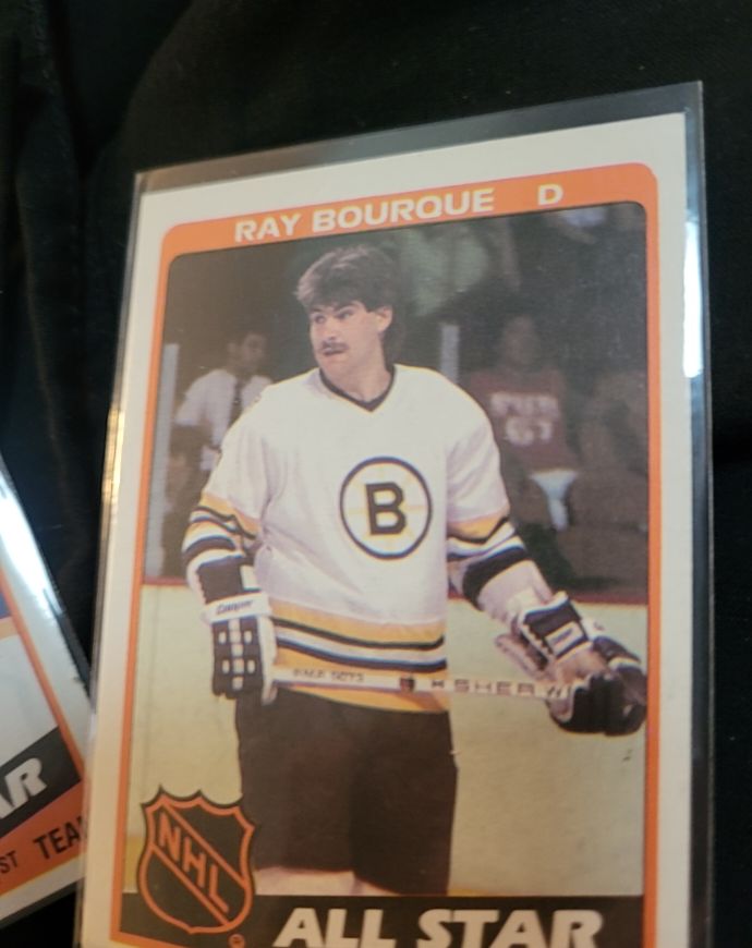 1984-85 Topps #157 Ray Bourque — front
