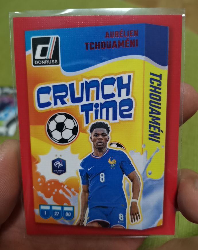 2024-25 Panini Donruss #18 Aurélien Tchouaméni Crunch Time Red — front