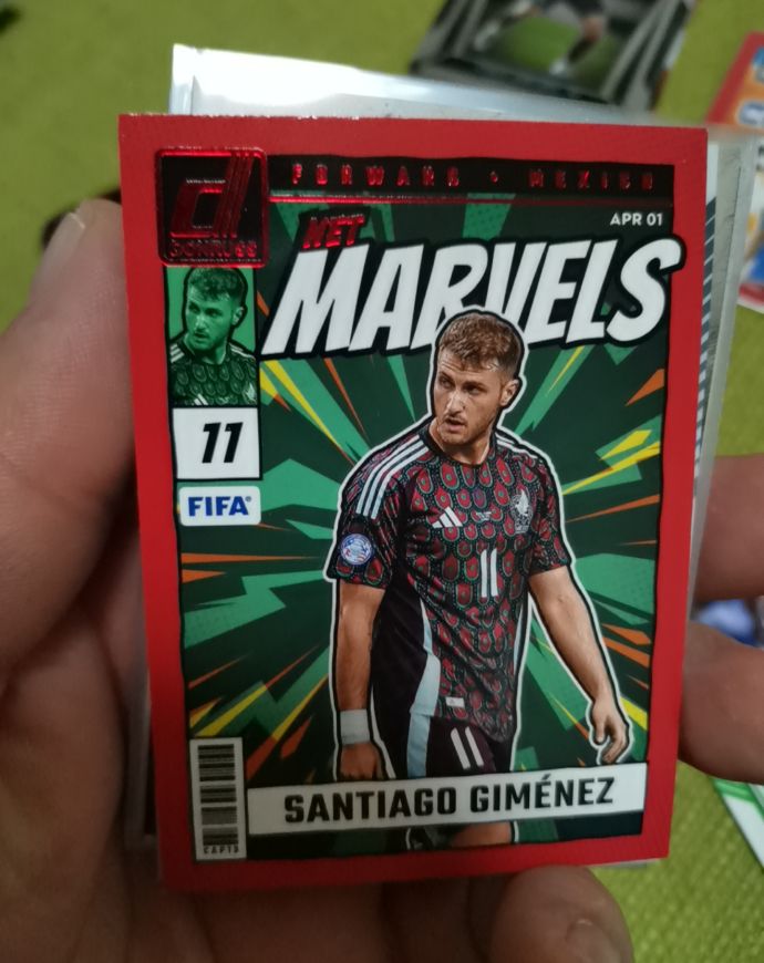 2024-25 Donruss #17 Santiago Giménez Net Marvels Red — front