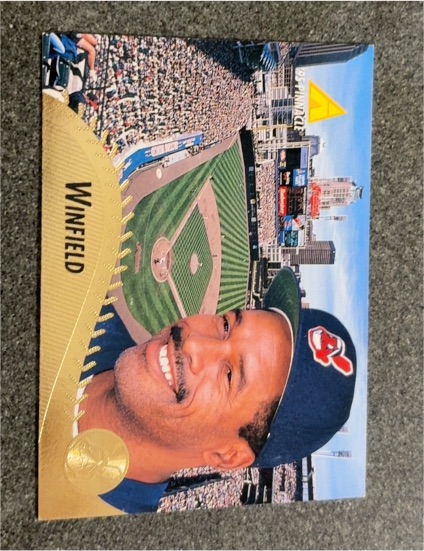 1995 Pinnacle #367 Dave Winfield — front