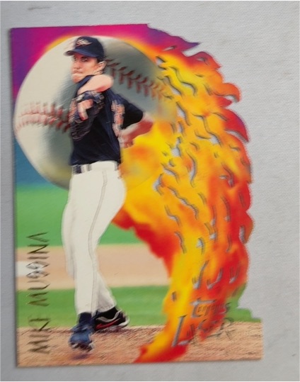 1996 Topps Laser #125 Mike Mussina — front