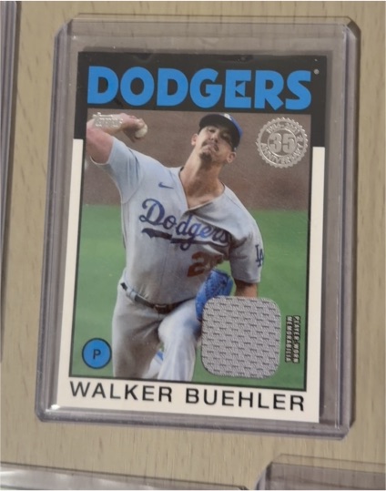 2021 Topps 1986 Relics #86R-WB Walker Buehler — front