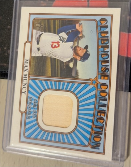 2021 Topps Heritage Clubhouse Collection Relics #CCR-MM Max Muncy — front