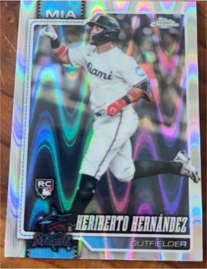 2026 Topps Chrome #19 Heriberto Hernandez — front