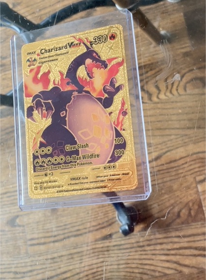 2020 Pokémon TCG SV107 Charizard VMAX Gold Metal Card — front
