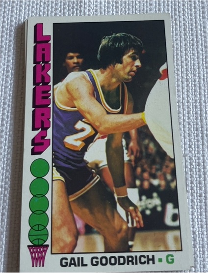 1976-77 Topps #125 Gail Goodrich — front