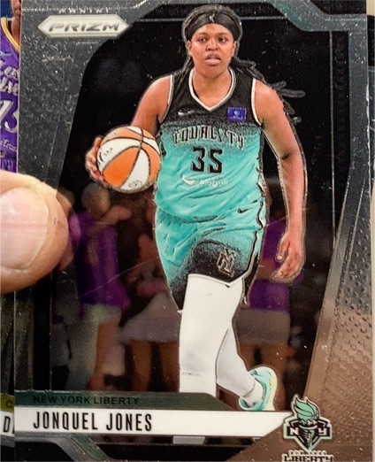 2024 Panini Prizm WNBA #14 Jonquel Jones — front