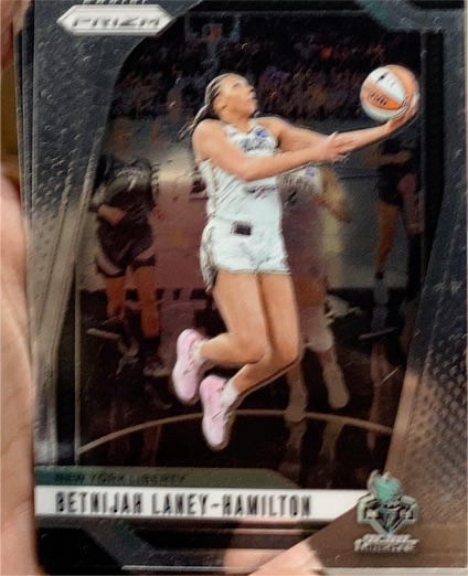 2024 Panini Prizm WNBA #5 Betnijah Laney-Hamilton — front