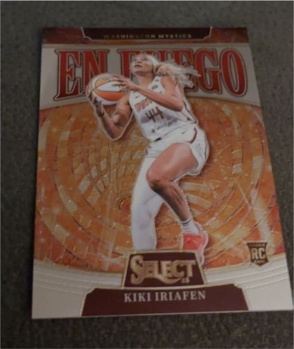 2025 Panini Select WNBA #8 Kiki Iriafen En Fuego Insert — front