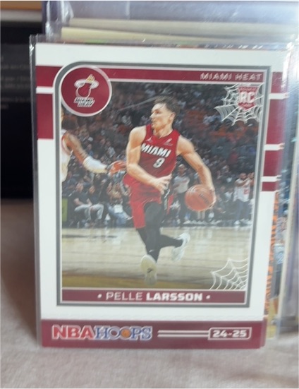 2024-25 Panini Haunted Hoops #259 Pelle Larsson — front