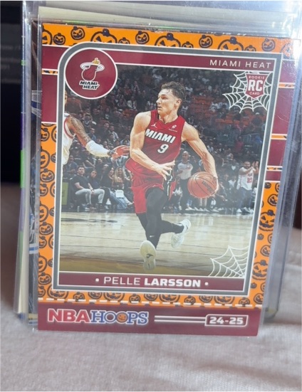 2024-25 Panini Haunted Hoops #259 Pelle Larsson — front