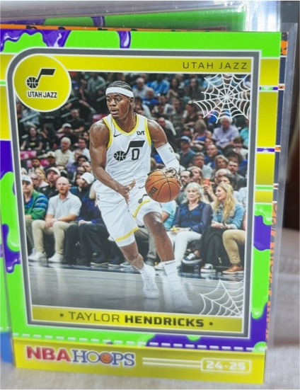 2024-25 Panini Haunted Hoops #87 Taylor Hendricks — front