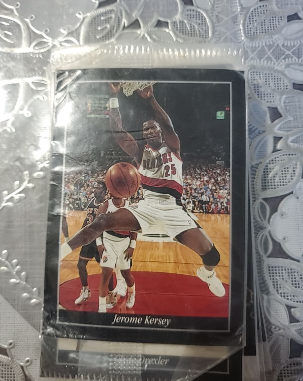 1993-94 Franz #11 Jerome Kersey — front