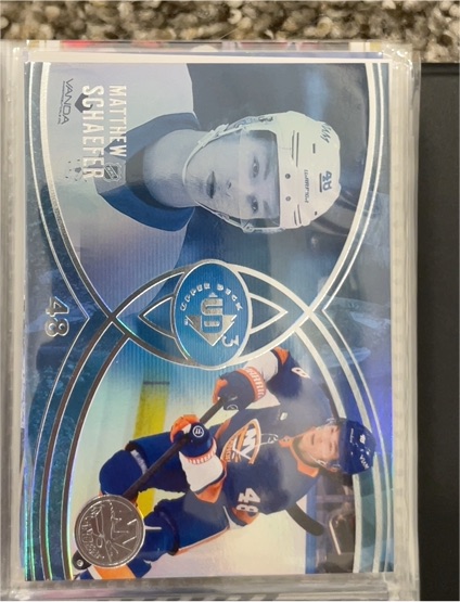 2025-26 Upper Deck Extended Series UD3 #UD3-4 Matthew Schaefer — front