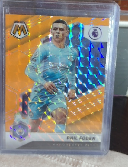 2021-22 Panini Mosaic Premier League #17 Phil Foden — front