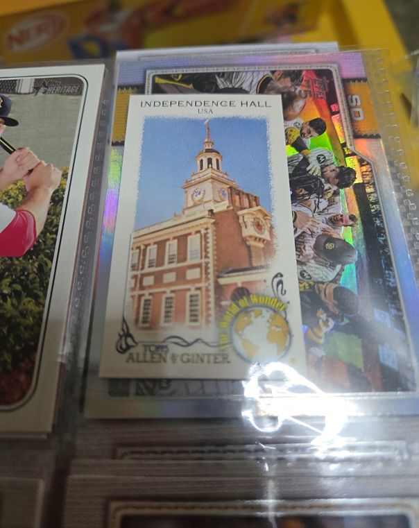 2023 Topps Allen Ginter #WOW-43 Independence Hall — front