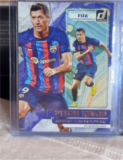 2022-23 Donruss Pitch Kings #6 Robert Lewandowski — front
