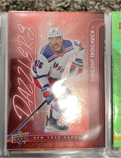 2024-25 Upper Deck Dazzlers #DZ-37 Vincent Trocheck — front