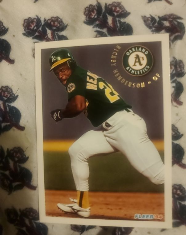 1994 Fleer Update #U74 Rickey Henderson — front