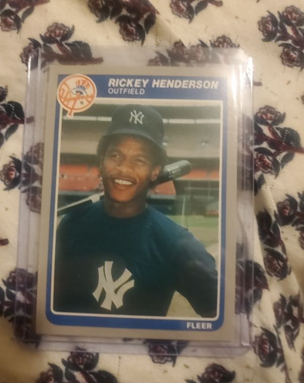 1986 Fleer #108 Rickey Henderson — front