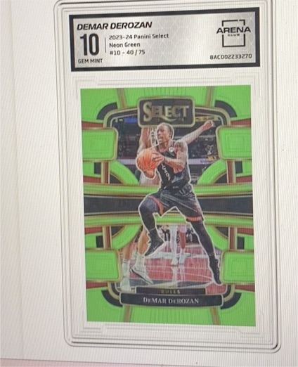 2023-24 Panini Select #10 DeMar DeRozan Green White Purple Prizm — front