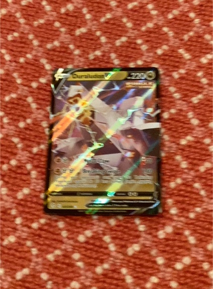 2021 Pokemon TCG Sword & Shield Evolving Skies #122/203 Duraludon V — front