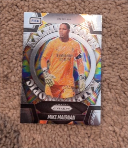 2025-26 Panini Prizm FIFA Soccer #2 Mike Maignan — front