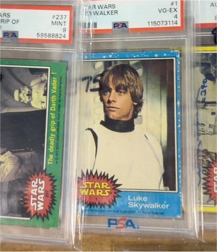 1977 Topps Star Wars #1 Luke Skywalker — front