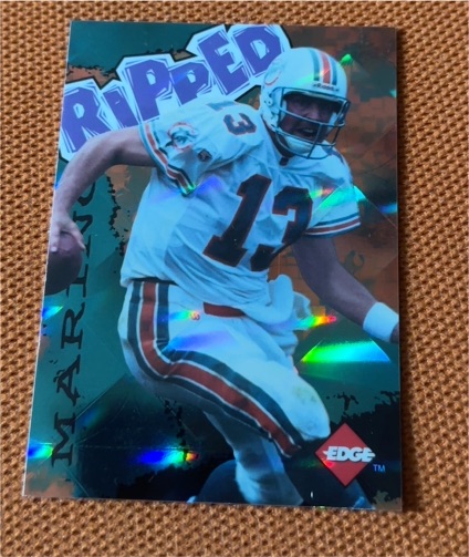 1996 Collector's Edge #9 Dan Marino — front