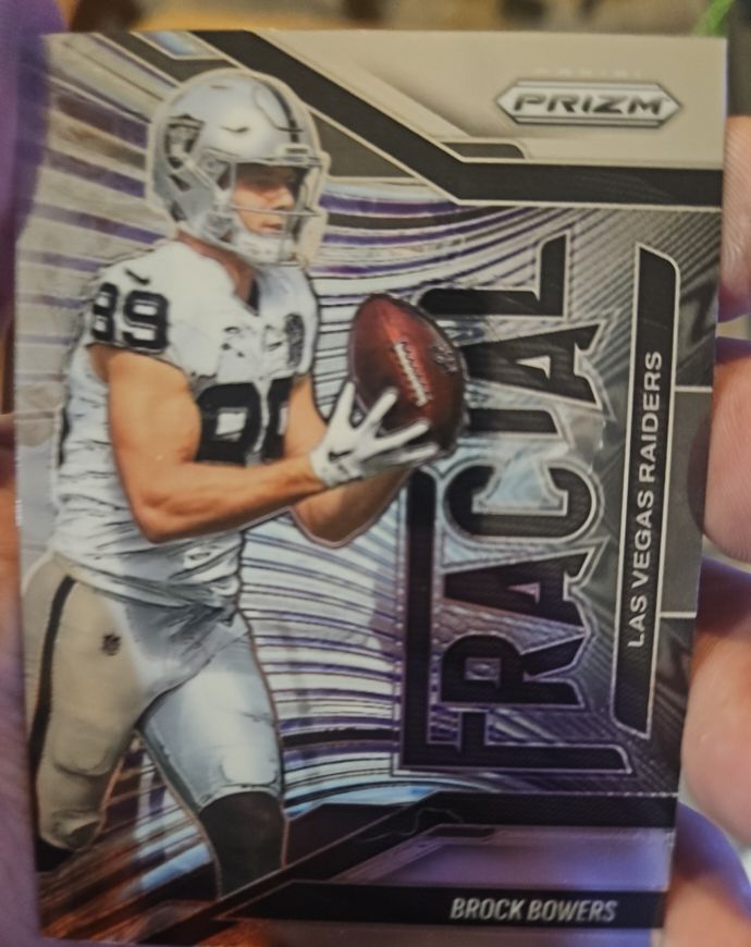 2025 Panini Prizm #6 Brock Bowers Fractal — front