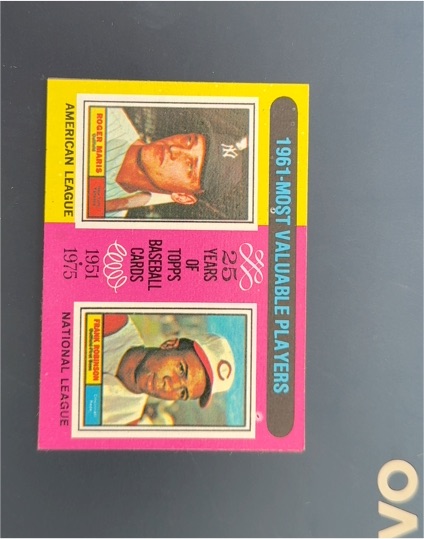 1975 Topps #199 1961 Most Valuable Players Roger Maris / Frank Robinson — front