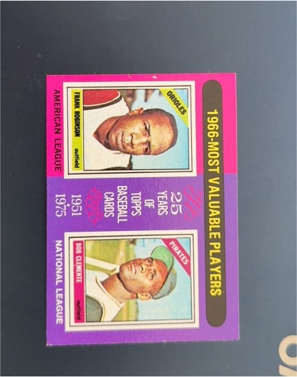 1975 Topps #204 Frank Robinson / Roberto Clemente MVP — front