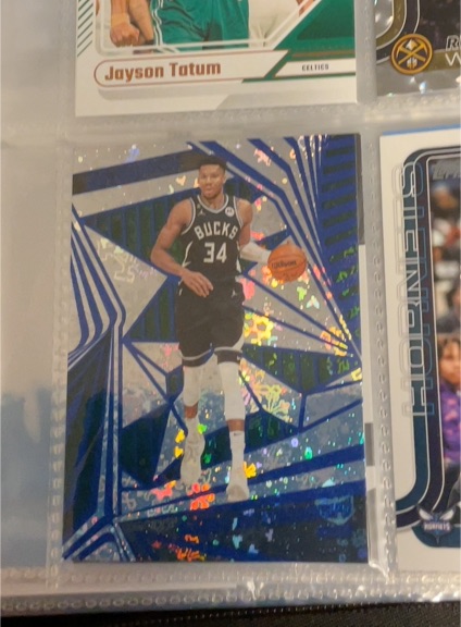 2021 Panini Prizm #34 Giannis Antetokounmpo — front