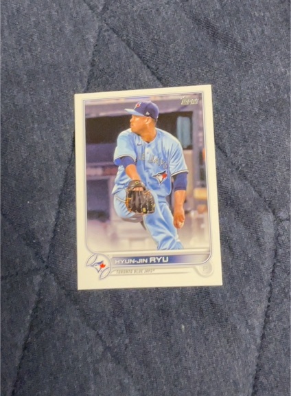 2022 Topps Series 1 #297 Hyun-Jin Ryu — front