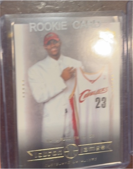 2003 Upper Deck #9 LeBron James Rookie Card — front