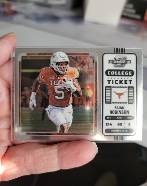 2023 Panini Chronicles Draft Picks Contenders Optic #9 Bijan Robinson — front