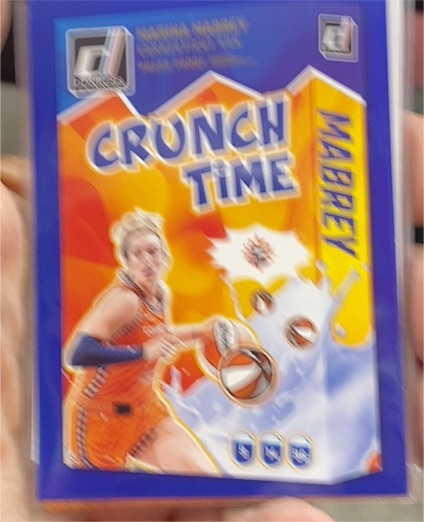 2025 Panini Donruss WNBA #13 Marina Mabrey Crunch Time — front