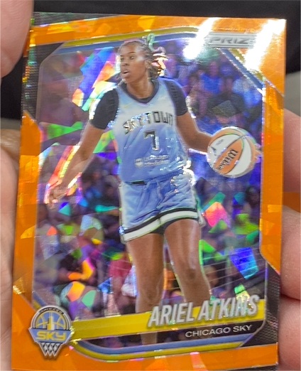 2025 Panini Prizm WNBA #13 Ariel Atkins Orange Cracked Ice Chicago Sky — front