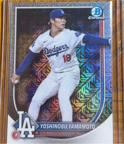 2025 Bowman Chrome #18 Yoshinobu Yamamoto — front