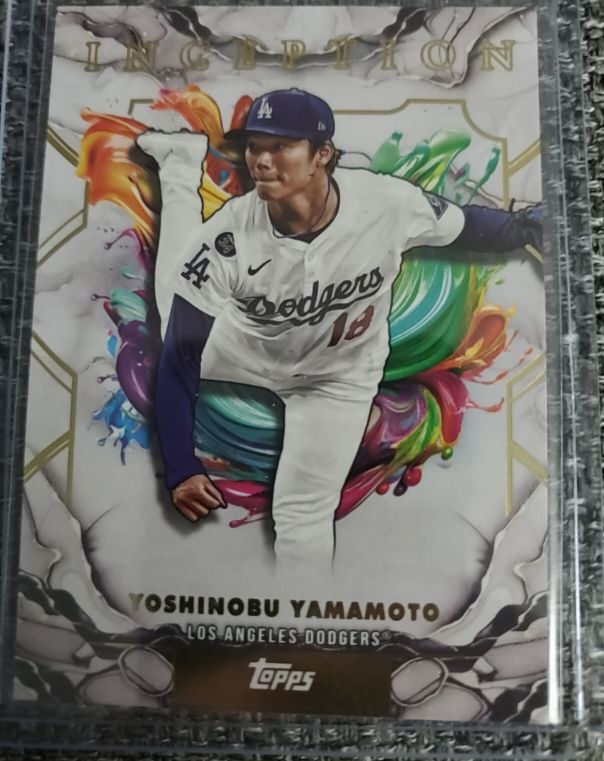 2025 Topps Inception #85 Yoshinobu Yamamoto — front