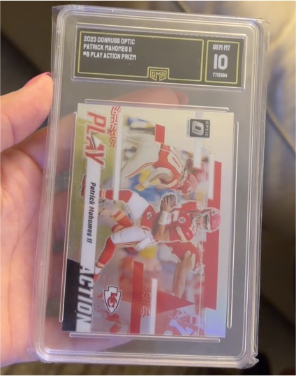 2023 Donruss Optic #8 Patrick Mahomes II Play Action Prizm — front