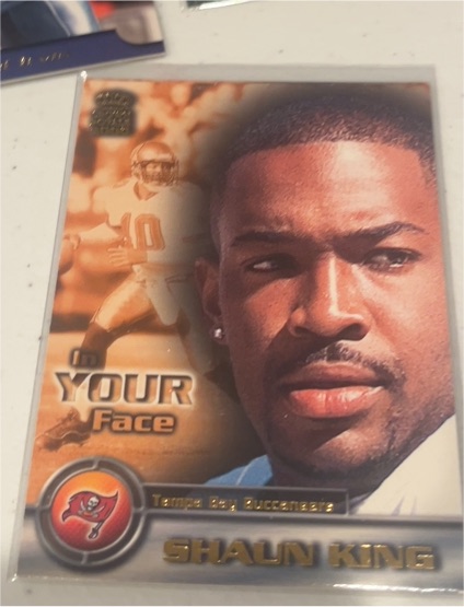 2000 Pacific Crown Royale #23 Shaun King — front