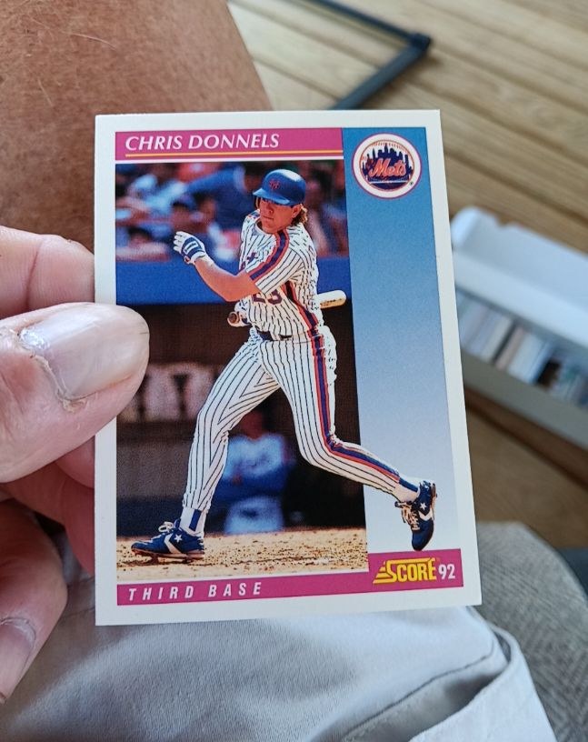 1992 Score #212 Chris Donnels — front